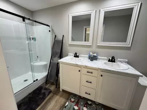 Bath - 111 Stellar Ct, Clarkrange, TN 38553 photo 3 of 5