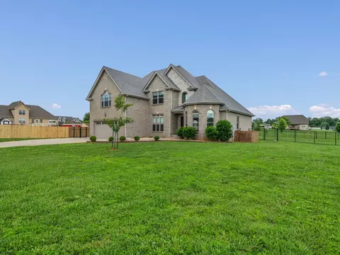 4443 Hickory Wild Ct, Clarksville, TN 37040