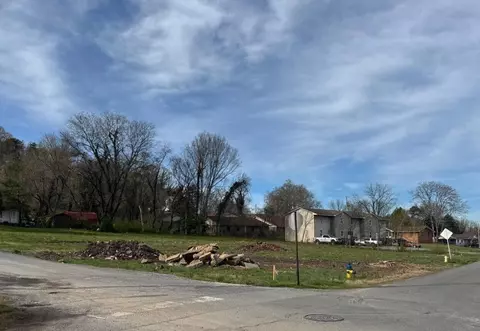 665 Railroad St, Dayton, TN 37321