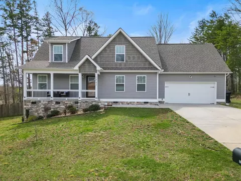 1842 Staghorn Dr, Soddy Daisy, TN 37379