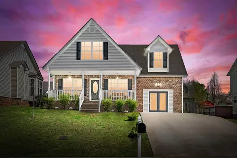 2649 Arthurs Ct, Clarksville, TN 37040