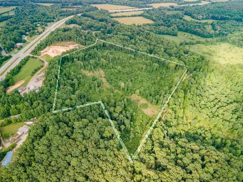 152 Cascade Spring Rd, Hohenwald, TN 38462