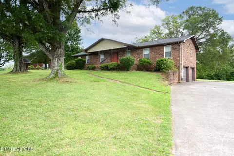 409 Ridge Rd, Maryville, TN 37803