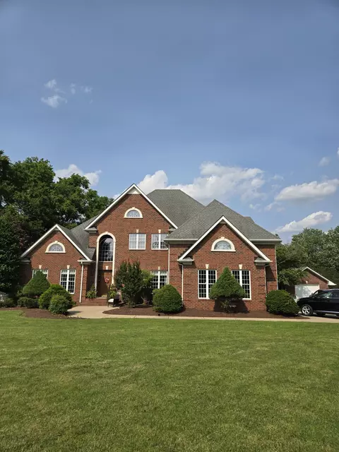 211 Mercedes Dr, Smyrna, TN 37167