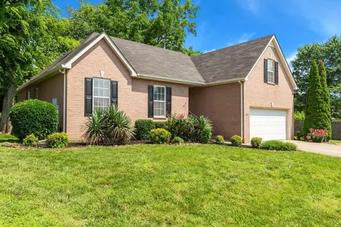 2707 Comer Dr, Murfreesboro, TN 37128 photo 1