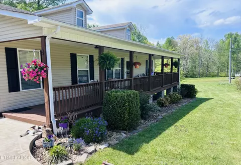 129 Kendra Rd, Clarkrange, TN 38553 photo 2