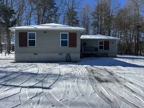 110 White Pine Ln, Jamestown, TN 38556