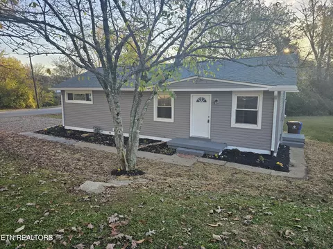 101 Audubon Rd, Oak Ridge, TN 37830