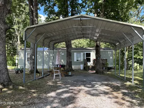 530 Fairgrounds Rd, Jamestown, TN 38556