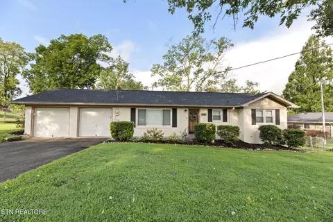 110 Oak Hill Rd, Clinton, TN 37716