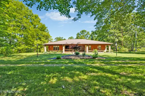 312 Payne Rd, Sunbright, TN 37872