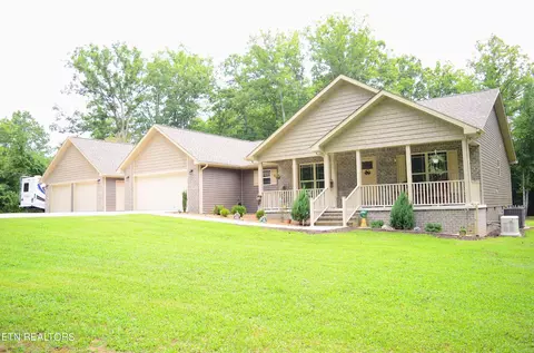 278 Falling Leaf Rd, Jamestown, TN 38556