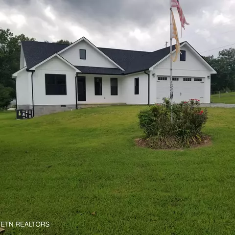 203 Circle Dr, Wartburg, TN 37887