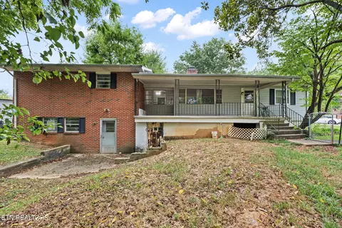 109 Venus Rd, Oak Ridge, TN 37830