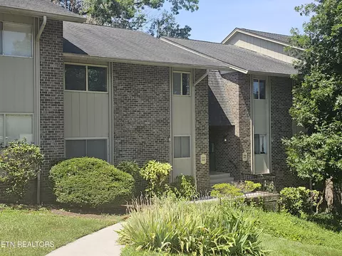 3636 Taliluna Ave #210, Knoxville, TN 37919