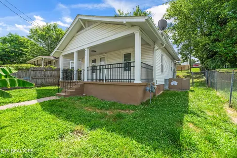 1914 Mccroskey Ave, Knoxville, TN 37917