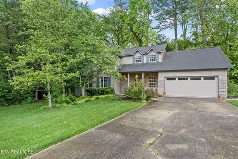 104 Hollbrook Ln, Oak Ridge, TN 37830