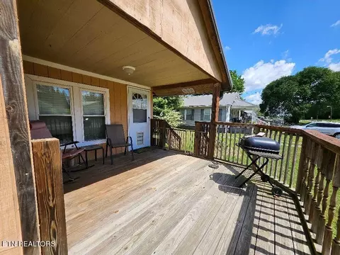 26374 W Lee Hwy, Philadelphia, TN 37846