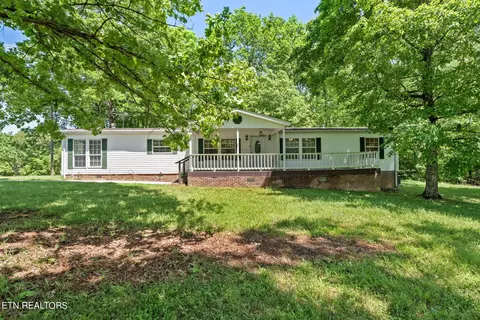 5952 Lanier Xrds, Maryville, TN 37801