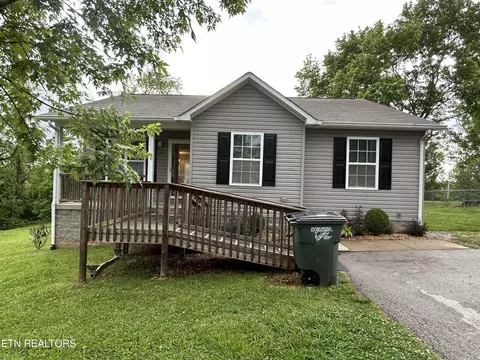 13 Hillcrest Dr, Sparta, TN 38583
