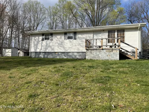135 John Reagan Ln, Jamestown, TN 38556