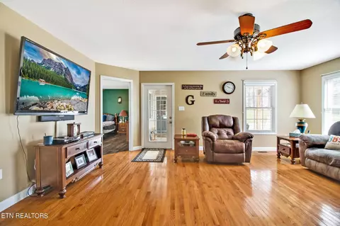 1037 Pine Ridge Ln, Clarkrange, TN 38553 photo 15