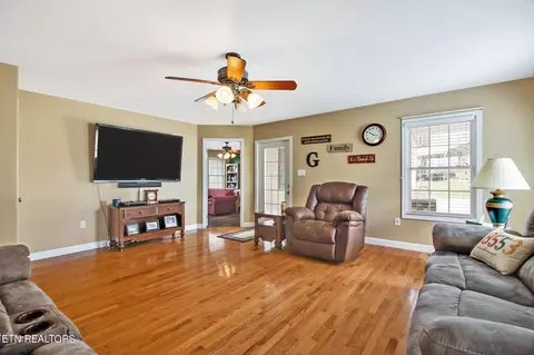 1037 Pine Ridge Ln, Clarkrange, TN 38553 photo 17