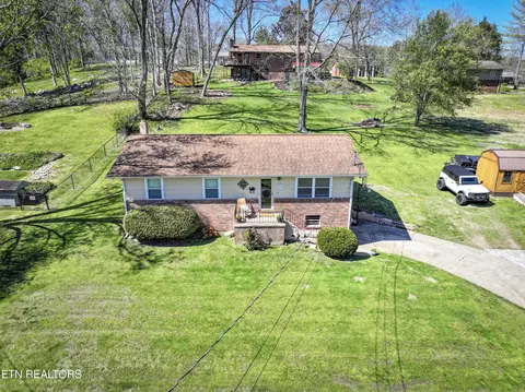 116 Lakeview Hills Ln, Clinton, TN 37716