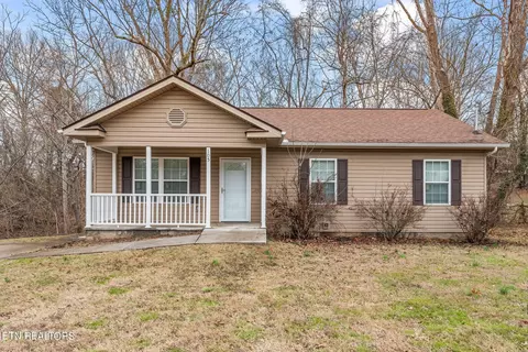 105 Houston Ave, Oak Ridge, TN 37830