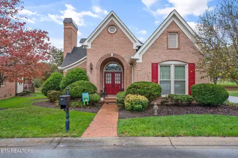 64 Royal Troon Cir, Oak Ridge, TN 37830