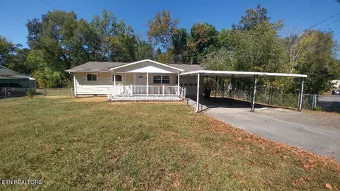 218 Manhattan Ave, Oak Ridge, TN 37830