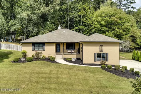 106 Mockingbird Ln, Oak Ridge, TN 37830