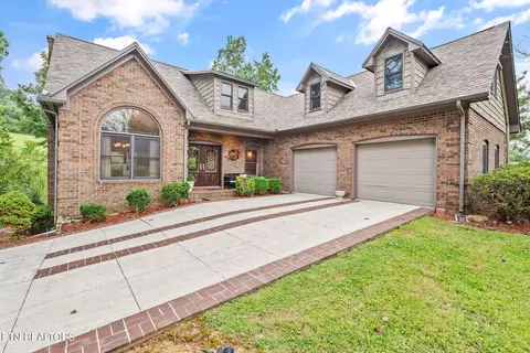 108 Oak Trace Ln, La Follette, TN 37766