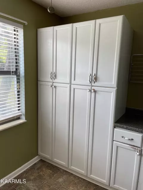 330 S Apache Rd, Clinton, TN 37716 photo 11