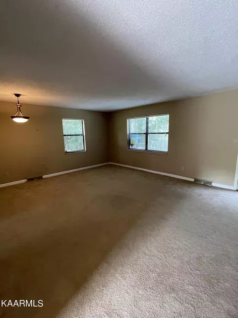 330 S Apache Rd, Clinton, TN 37716 photo 19