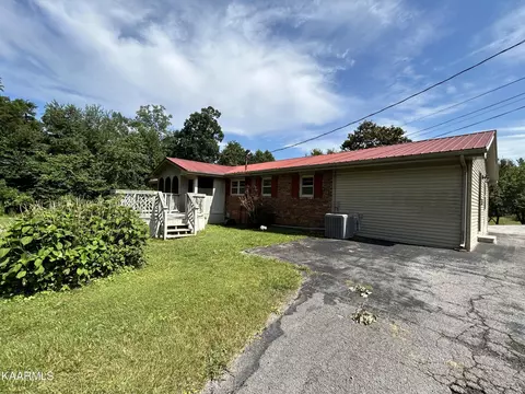 548 Livingston Ave, Jamestown, TN 38556