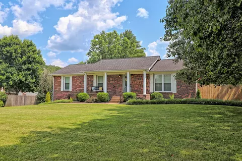 505 Hemingway Dr, Columbia, TN 38401