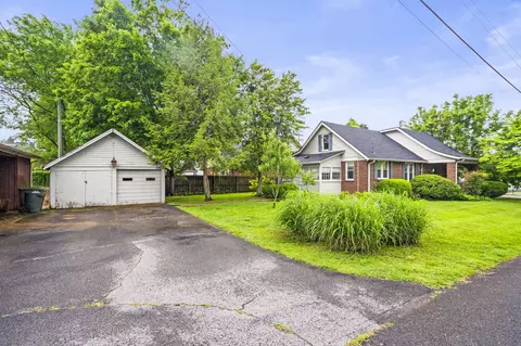 Exterior - 400 Connell St, Springfield, TN 37172 photo 3 of 18