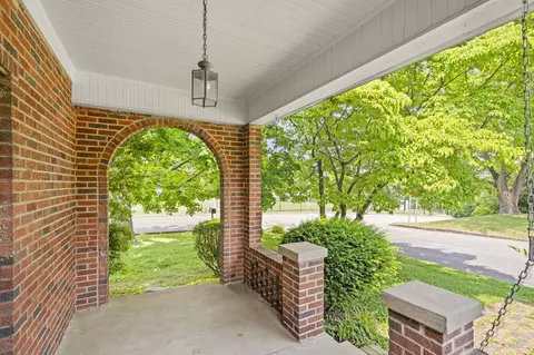 Exterior - 400 Connell St, Springfield, TN 37172 photo 7 of 18