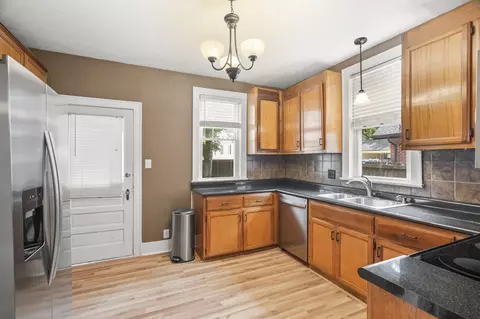 Kitchen - 400 Connell St, Springfield, TN 37172 photo 2 of 5