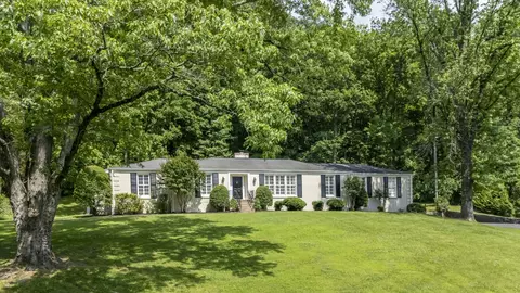 6116 Chickering Ct, Nashville, TN 37215