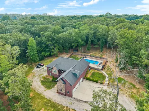 View/Area - 121 Regency Ln, Dickson, TN 37055 photo 1 of 5