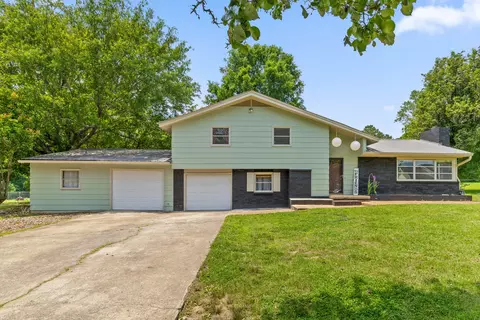 51 N Case Ave, Trenton, GA 30752