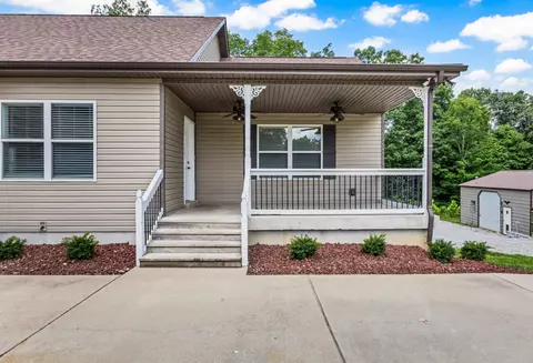 Exterior - 4510 Akin Rd, Cunningham, TN 37052 photo 2 of 6