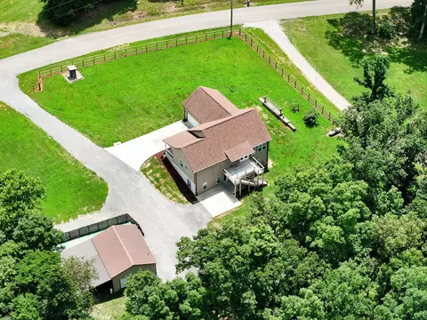View/Area - 4510 Akin Rd, Cunningham, TN 37052 photo 3 of 6