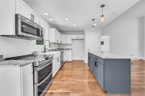 Kitchen - 4510 Akin Rd, Cunningham, TN 37052 photo 4 of 4
