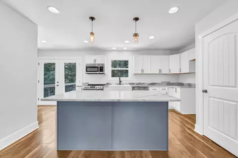 Kitchen - 4510 Akin Rd, Cunningham, TN 37052 photo 2 of 4