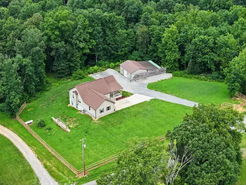 View/Area - 4510 Akin Rd, Cunningham, TN 37052 photo 4 of 6