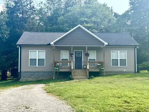 15 Preston Ct, Burns, TN 37029