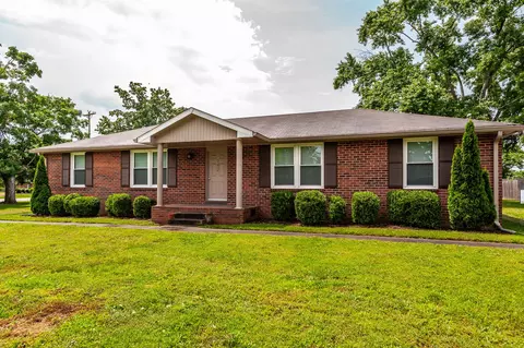 142 Iris Dr # B, Hendersonville, TN 37075